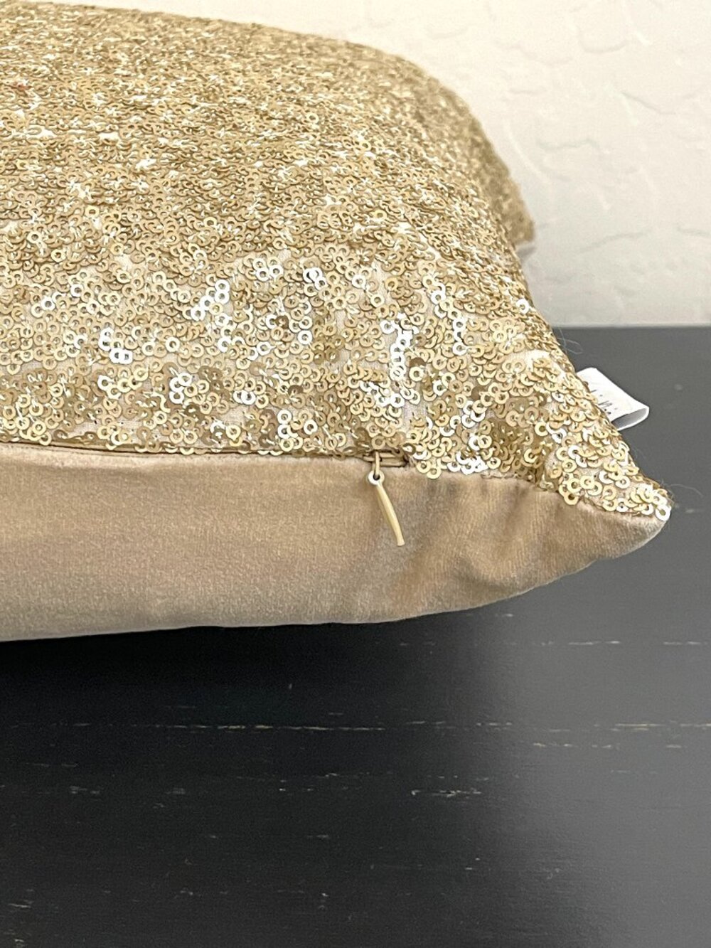 Calvin Klein Home Sequin Velour Pillow Champagne Light Gold Rectangle - Picture 4 of 4